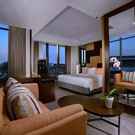 Aston Inn Mataram Esterno foto