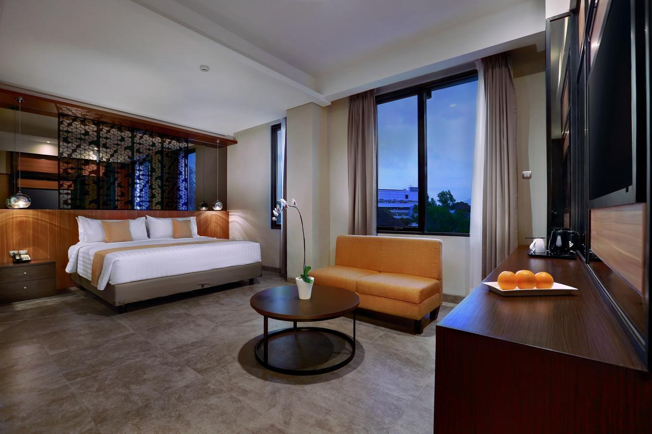 Aston Inn Mataram Esterno foto